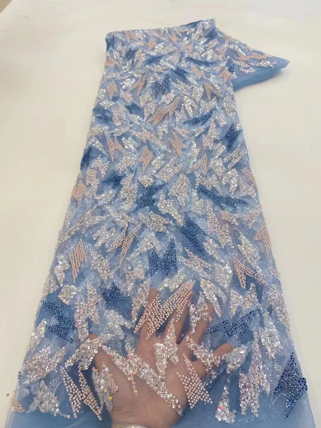 Luksuzna нигерийская cvjetne čipke tkanina ručno beaded 2023 visokog kvaliteta sa izvezenim beaded Afrička cvjetne čipke tkanina za šivanje4