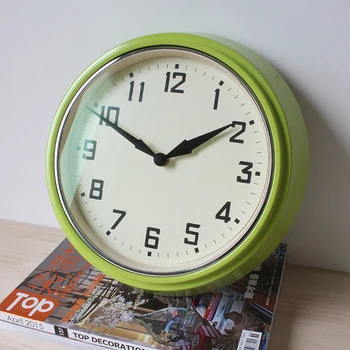 Američki seljački kućanstvo zidni sat bez zvuka, europska kreativno dnevni boravak, okrugli metalni sat, individualnost, stilski kvarcni sat